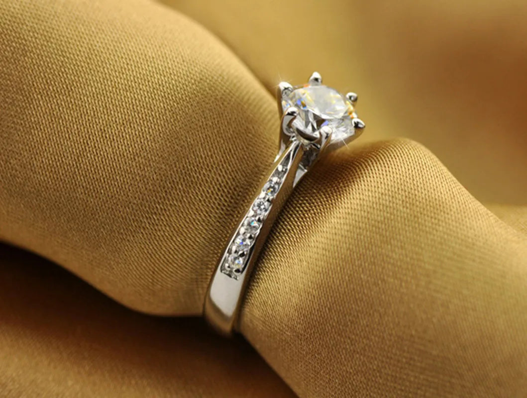 Luxury women's ring.