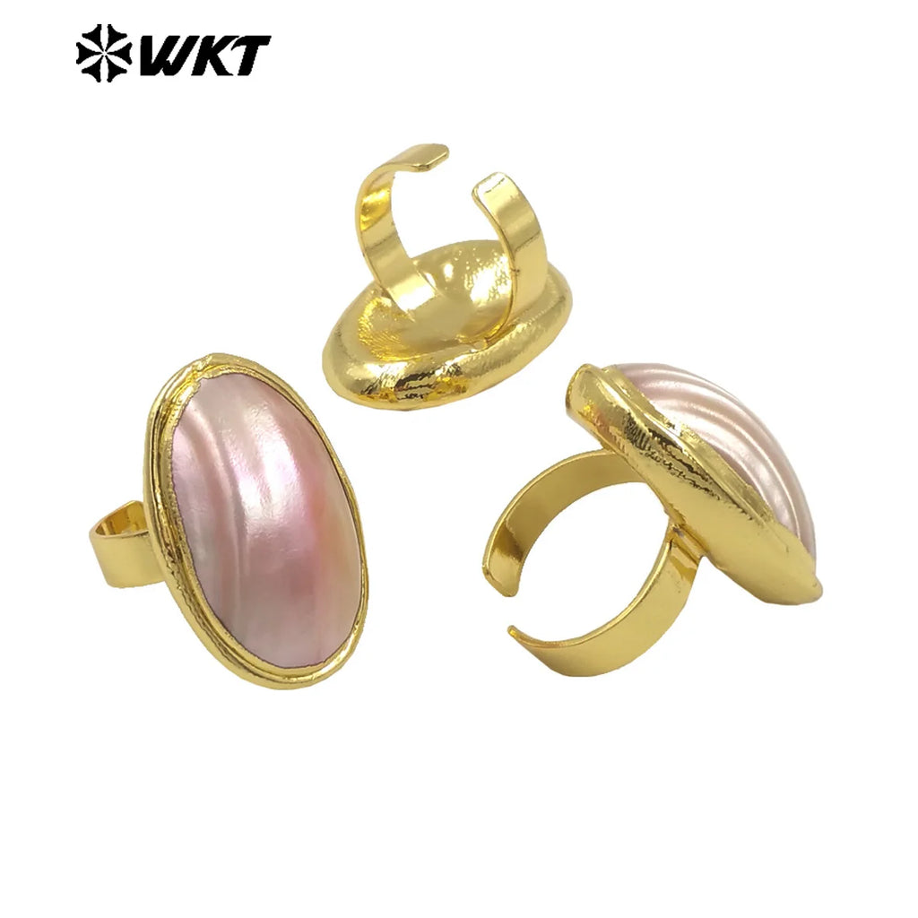 Oval Mabe Ring.