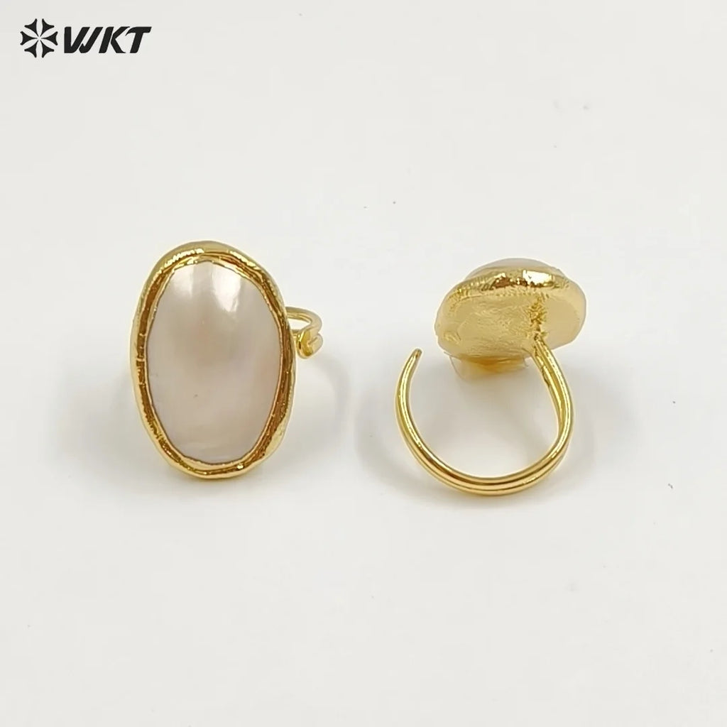 Oval Mabe Ring.